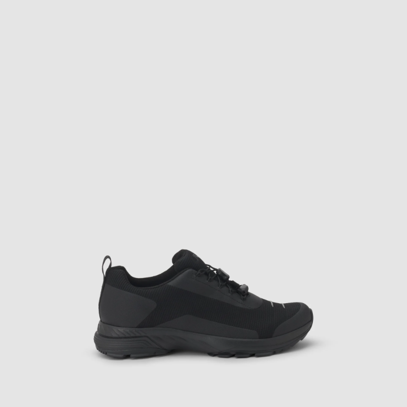 Chaussures Basses UYN - Noir